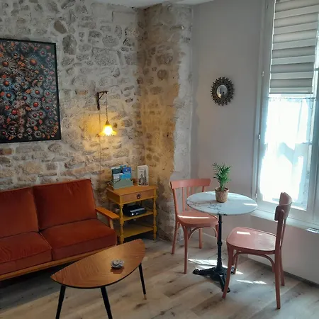 La Folie De Seraphine Lägenhet *