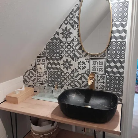 La Folie De Seraphine Lägenhet Senlis (Oise)